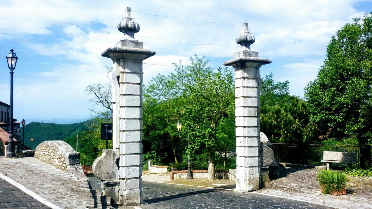 B&B Le Colonne Montefusco Exterior photo