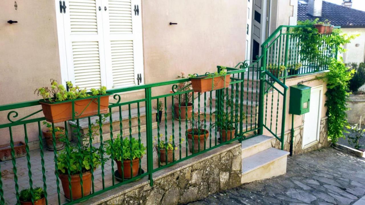 B&B Le Colonne Montefusco Exterior photo